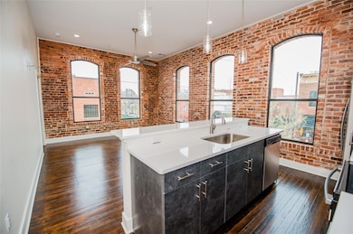 110 W Knox St unit 200, Ennis, TX 75119 - photo 2