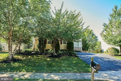 9071 Raging Water Dr, Bristow, VA 20136 - photo 2