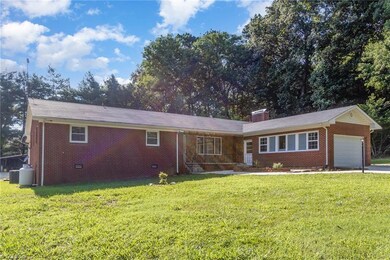 1186 Walker Cir, Asheboro, NC 27205 - photo 3