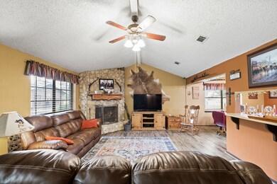 4501 Patterson Ln, Manvel, TX 77578 - photo 5