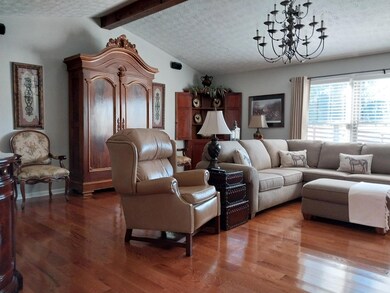 1079 Shakertown Rd, Harrodsburg, KY 40330 - photo 3