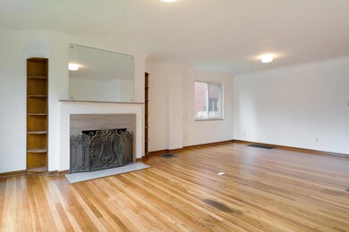 Living and Eating Space