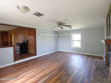 5 Living Room