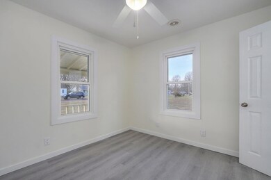 2723 W Latoka St-3