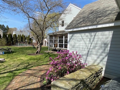 32 Pleasant St, Concord, MA 01742 - photo 5