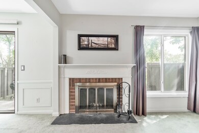 6019-Montevideo-Unit-B-Lansing-MI-window
