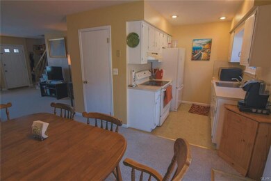 512 Old Forge Dr, Bath, PA 18014 - photo 7