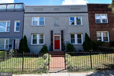 1643 Montello Ave NE unit 4, Washington, DC 20002 - photo 2