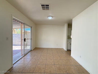 4622 Little Wren Ln unit 2, Las Vegas, NV 89115 - photo 5