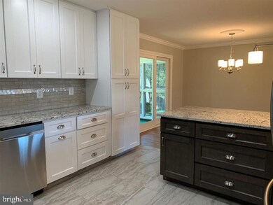 503 Devonshire Dr NE, Vienna, VA 22180 - photo 5