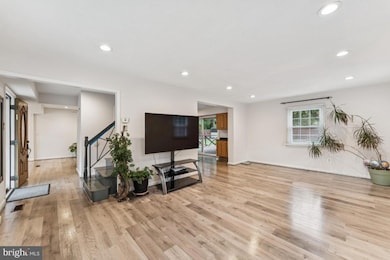 12021 Twin Cedar Ln, Bowie, MD 20715 - photo 5