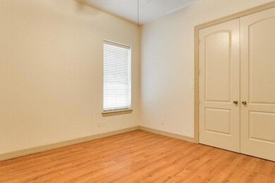 2105 Milwaukee Ave, Edinburg, TX 78539 - photo 5