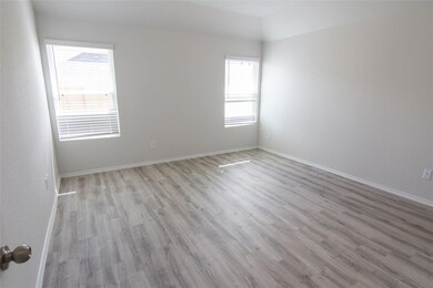 1503 Mark Ln, Ennis, TX 75119 - photo 3