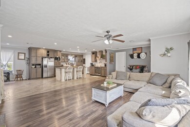 785 Freeman Fielder Rd, Tennessee Ridge, TN 37178 - photo 3