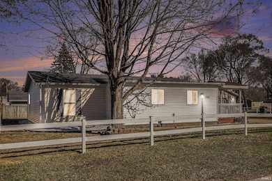 2700 7th St, Elkhart, IN 46517 - photo 4