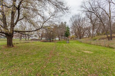 2113 SE 8th St, Des Moines, IA 50315 - photo 4