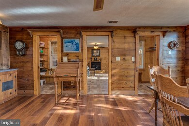 1144 Reynolds Rd, Cross Junction, VA 22625 - photo 7