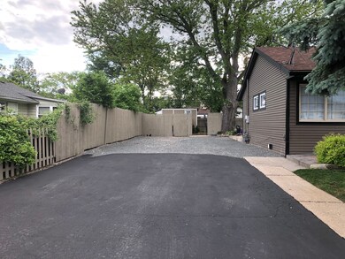 1404 Westmoreland Ave, Waukegan, IL 60085 - photo 6