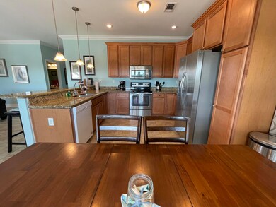 Dining & Kitchen
