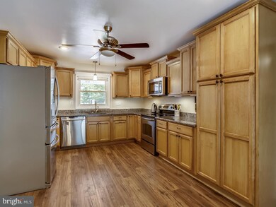 12027 Twin Cedar Ln, Bowie, MD 20715 - photo 7