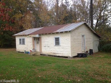 1804 White Smith Rd, Siler City, NC 27344 - photo 3