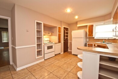 135 S James Road-20