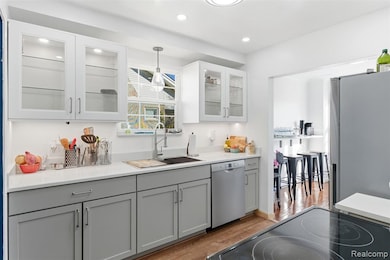 13935 Rutland St, Detroit, MI 48227 - photo 6