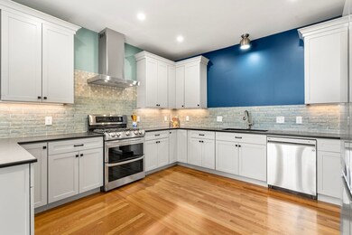132 Sewall Ave unit C, Brookline, MA 02446 - photo 2