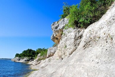 41029 Flagstone Cir, Whitney, TX 76692 - photo 7