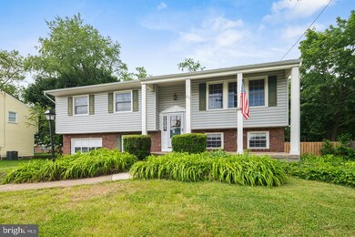 206 Midway Dr, Morrisville, PA 19067 - photo 2