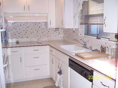 1321 Portsmouth Ave, Westchester, IL 60154 - photo 2