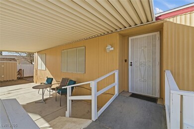 221 W Comstock Cir N, Pahrump, NV 89048 - photo 5