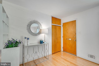 14113 Chadwick Ln, Rockville, MD 20853 - photo 7