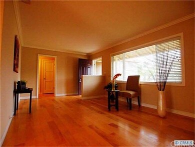Spacious living room