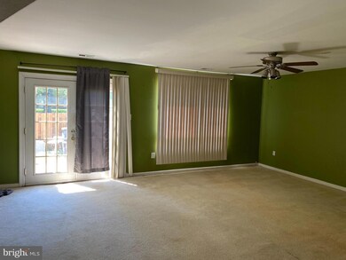 7510 Clemson Ct, Manassas, VA 20109 - photo 3