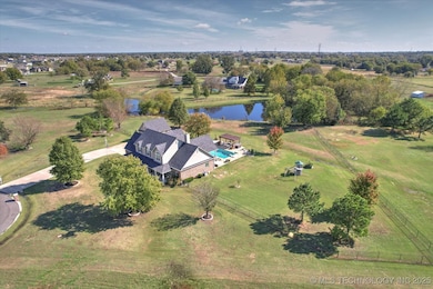 2406 E Fairfield Ct, Oologah, OK 74053 - photo 5