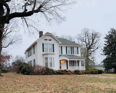 604 Jackson Ave N, Russellville, AL 35653 - photo 2