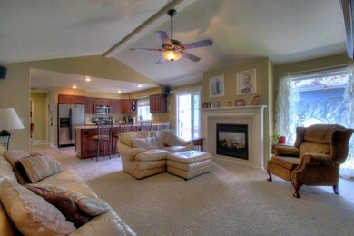 2426 Rockwood Ct, Medford, OR 97504 - photo 4