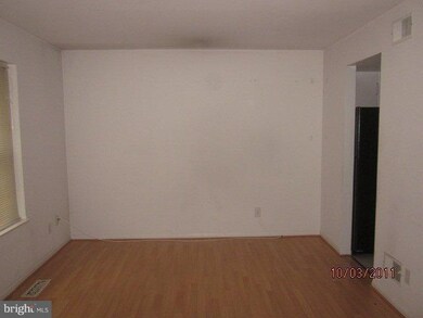 9027 Lambskin Ln, Columbia, MD 21045 - photo 2