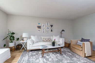 42 Twin Oaks Terrace, South Burlington, VT 05403 - photo 2