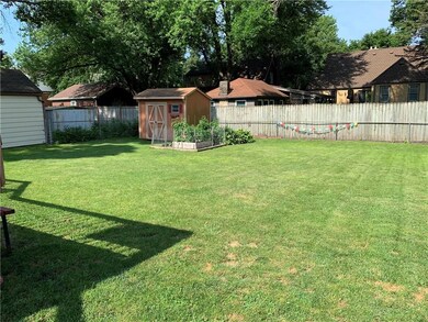 2720 45th St, Des Moines, IA 50310 - photo 6