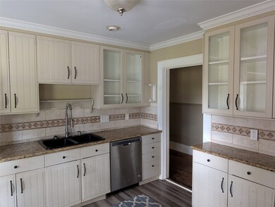 510 W Lang St, Alvin, TX 77511 - photo 6