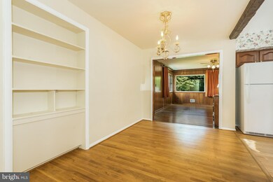 214 Hutton St, Gaithersburg, MD 20877 - photo 5