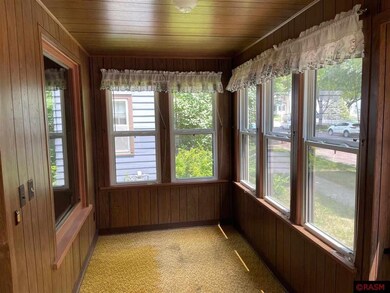 1328 N 4th St, Mankato, MN 56001 - photo 2