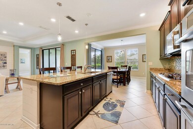 KITCHEN TO BREAKFAST NOOK