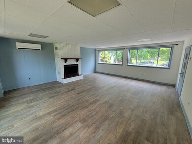 415 W Cypress St, Kennett Square, PA 19348 - photo 4