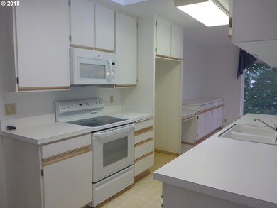 1425 Seacrest Ln, Brookings, OR 97415 - photo 5