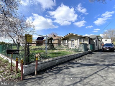 2218 Lodge Farm Rd, Sparrows Point, MD 21219 - photo 2