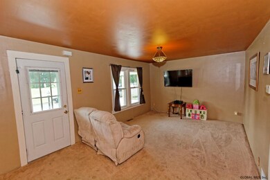 27 Michigan Ave, Albany, NY 12205 - photo 2