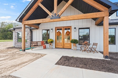 15904 N Golden Eagle Ct, Wooldridge, MO 65287 - photo 3